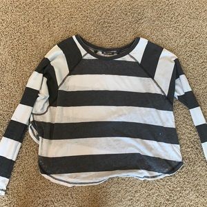 Women’s long sleeve shirt